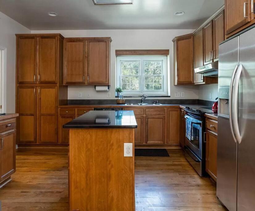 Cozy Cabin W/ Indoor Fireplace & Tranquil Views Luray Eksteriør billede